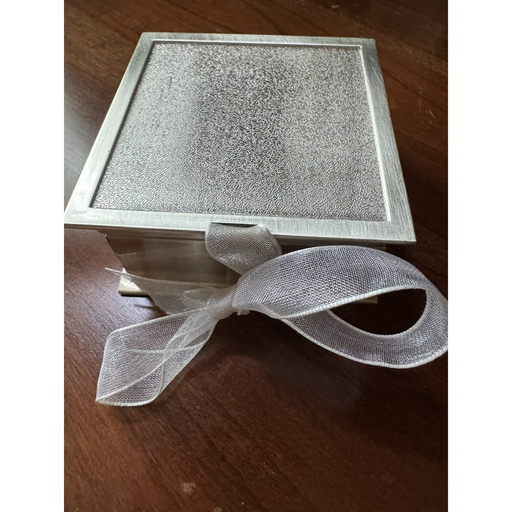 Things Remembered Keepsake Box‎ 3x3x2 Black Velvet Lining Jewelry Gift Box